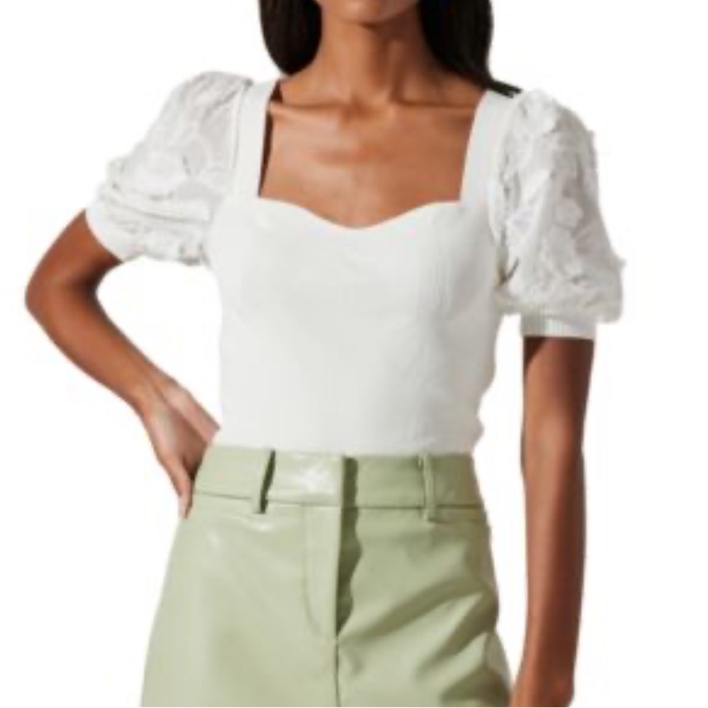 ASTR Charis Cream Ribbed Knit Top